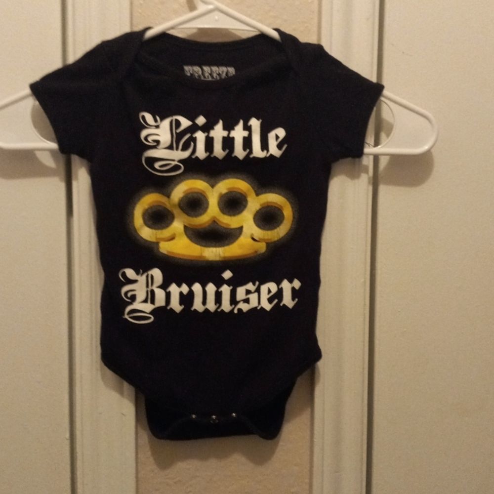 Little bruiser onsie 6/12 m